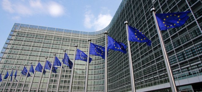 Η ΕΕ προειδοποιεί την Γαλλία-“Δεν υπάρχει καιρός για χάσιμο”