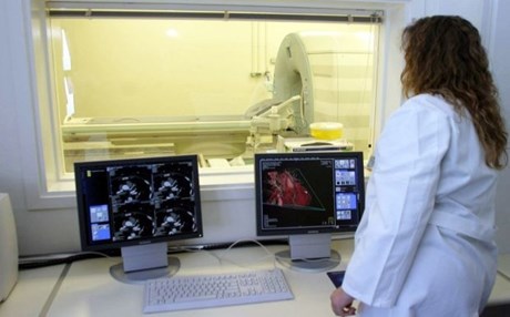 “Νυστέρι” στις διαγνωστικές εξετάσεις