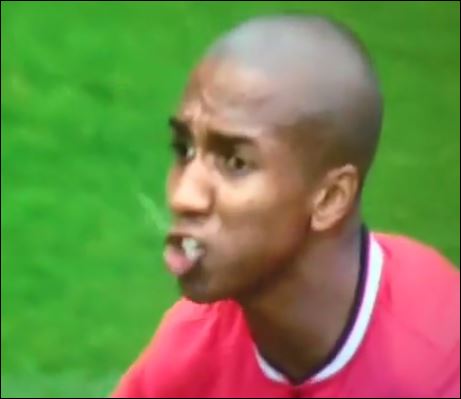 ΒΙΝΤΕΟ-Πρεμιέρα με… κουτσουλιά για τον Γιάνγκ