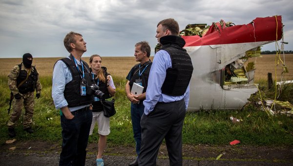 Περισσότερα πτώματα βρέθηκαν στα συντρίμμια της πτήσης MH17
