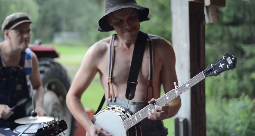 ΒΙΝΤΕΟ-Το “αμερικάνικο” Thunderstruck