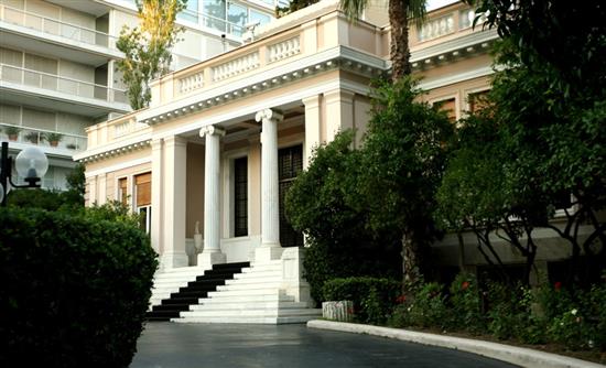 Σε εξέλιξη η σύσκεψη στο Μαξίμου