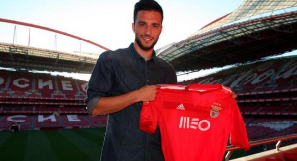 Ρήτρα 45 εκ. ευρώ έβαλε η Μπενφίκα στον Σάμαρη