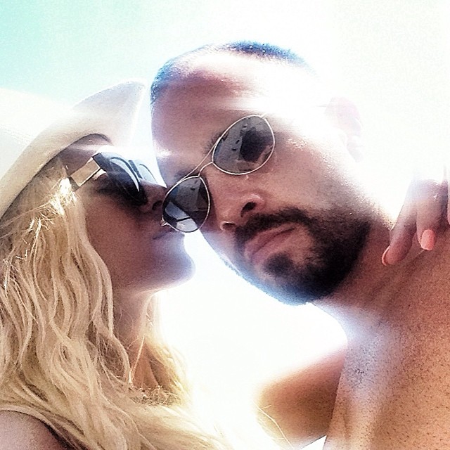 ΦΩΤΟ-Στο Λονδίνο με τον σύντροφό της η Καινούργιου