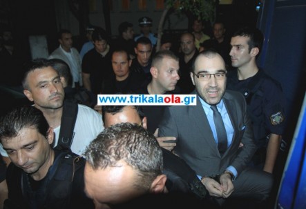 ΒΙΝΤΕΟ-Ένταση κατά την μεταφορά του Ηλιόπουλου