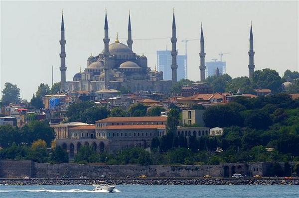 Κωνσταντινούπολη-Δικαστήριο αποφάσισε να γκρεμιστούν ουρανοξύστες