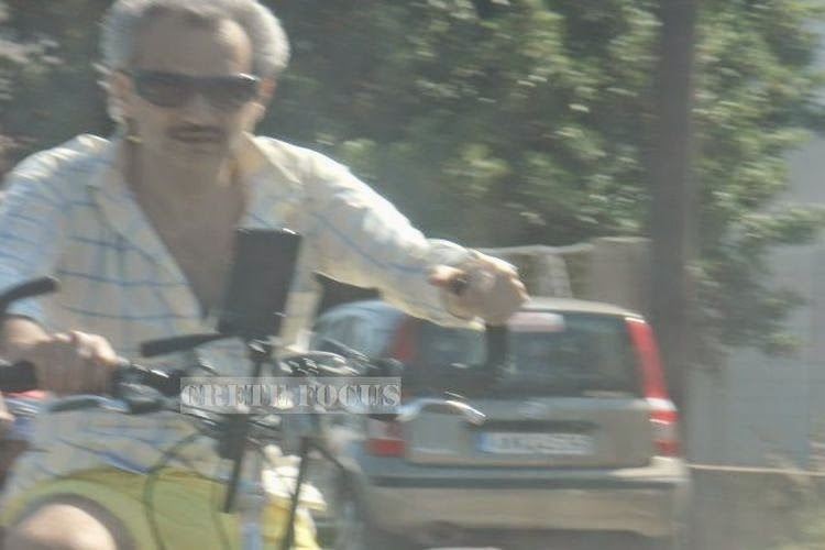 ΦΩΤΟ-Η ποδηλατάδα του πάμπλουτου Σαουδάραβα κροίσου στην Ελούντα