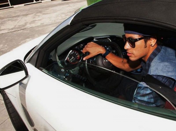 ΦΩΤΟ-Στα δίχτυα της… τροχαίας ο Νεϊμάρ