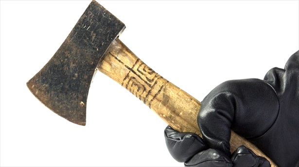 Αποκεφάλισε την οικιακή του βοηθό με τσεκούρι