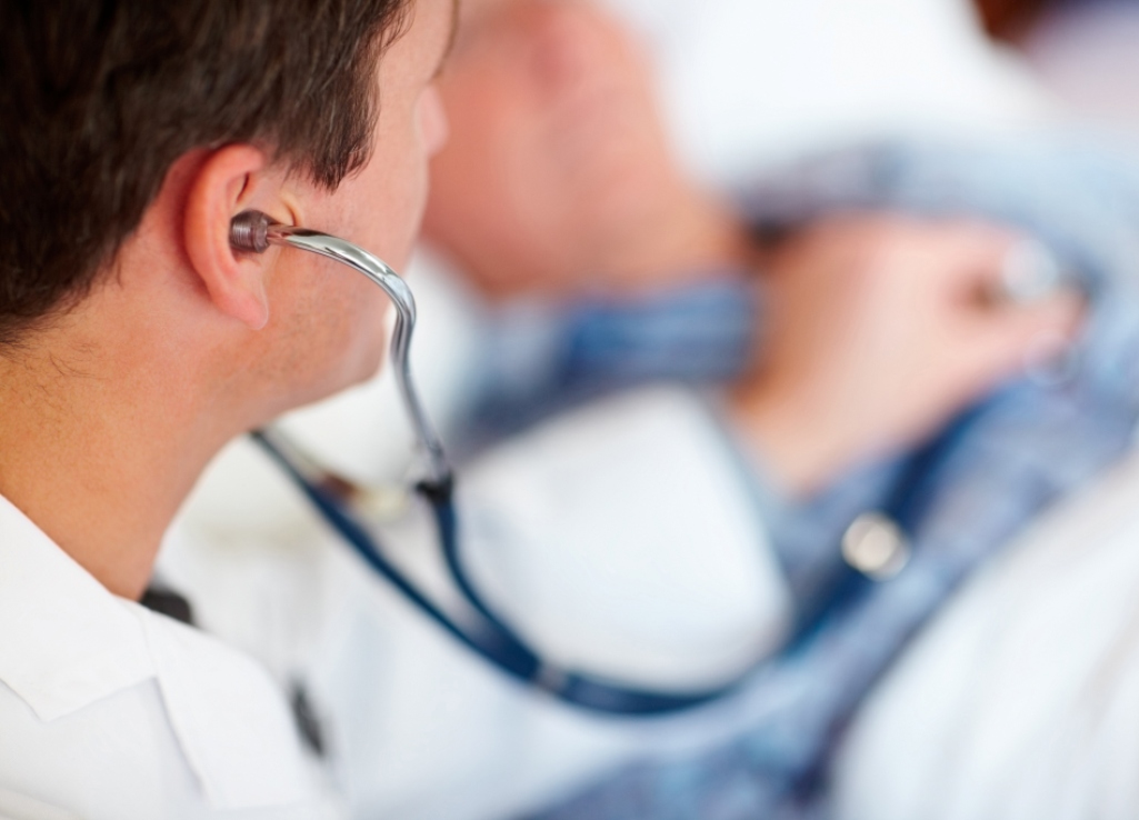 Ιατρικές εξετάσεις σε ανασφάλιστους