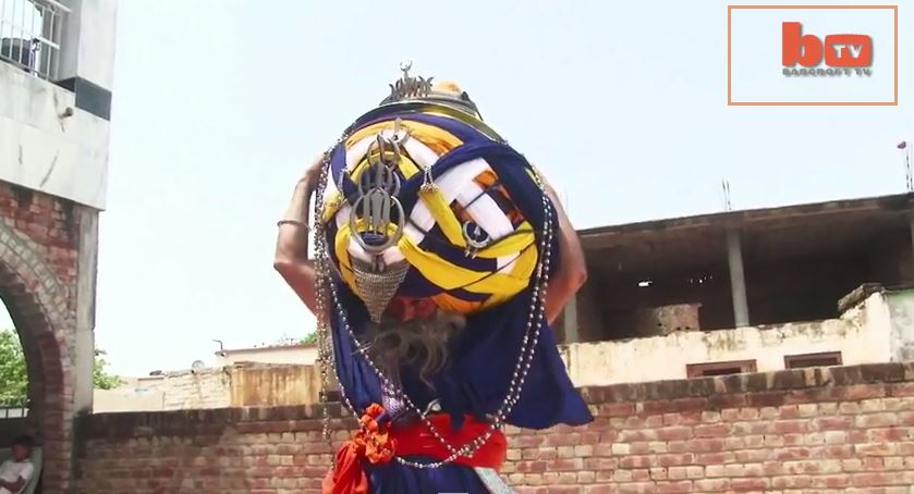 ΒΙΝΤΕΟ-ΦΩΤΟ-Κυκλοφορεί με τουρμπάνι σχεδόν 50 κιλών