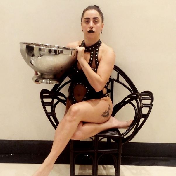BINTEO-Τo μπουγέλωμα της Lady Gaga