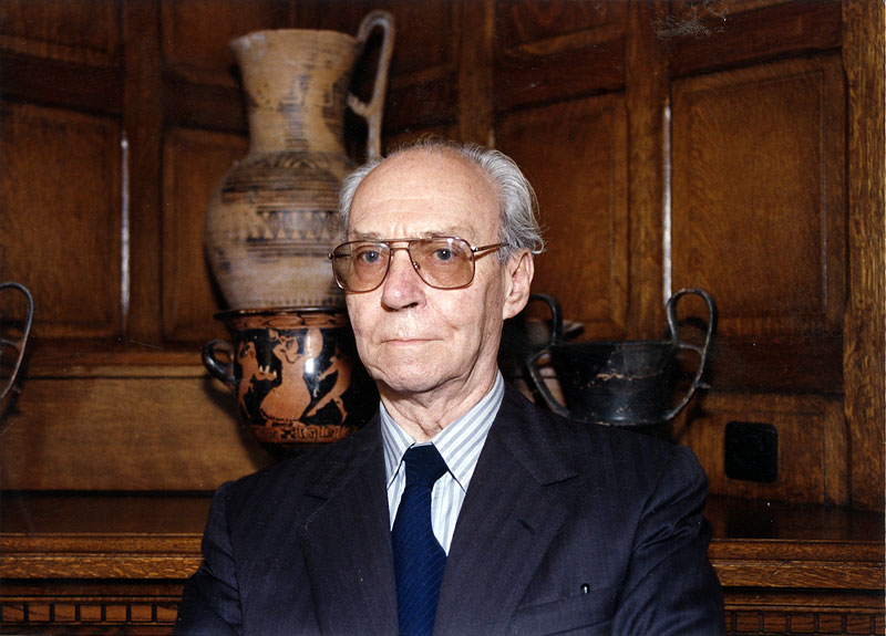 Έφυγε από τη ζωή ο ακαδημαϊκός Μιχαήλ Σακελλαρίου