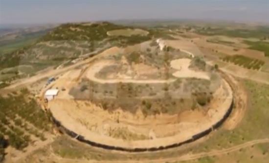 ΒΙΝΤΕΟ-Ο τάφος της Αμφίπολης από… αέρος