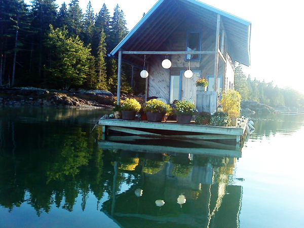 ΦΩΤΟ-Ένα σπίτι που… πλέει