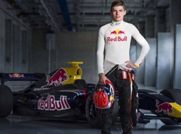 ΦΩΤΟ-Ένας 17χρονος στη Φόρμουλα 1