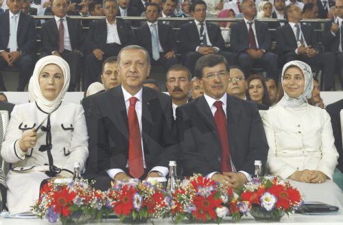 Νταβούτογλου: Νέο σύνταγμα και ένταξη στην ΕΕ