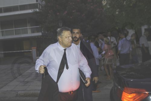 Βενιζέλος: Να μπει η χώρα στην πορεία προς την έξοδο από την κρίση