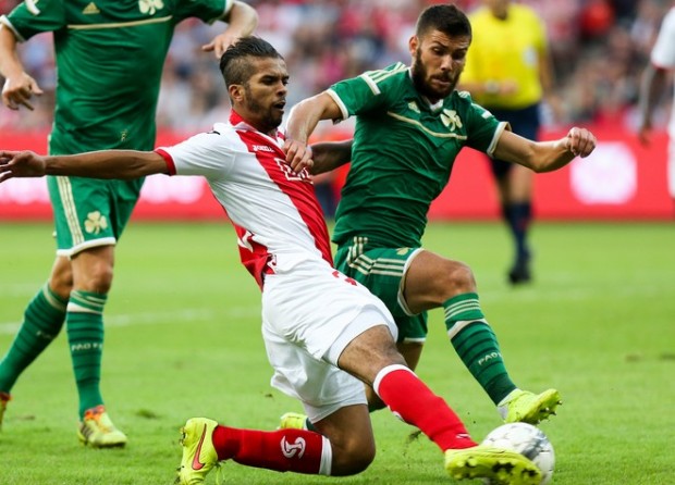 Παίζει με ένεση ο Λαγός