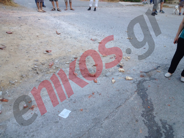 ΦΩΤΟ-Τραυματίες από την επίθεση “Χρυσαυγιτών” σε κατάληψη στο Μαρούσι