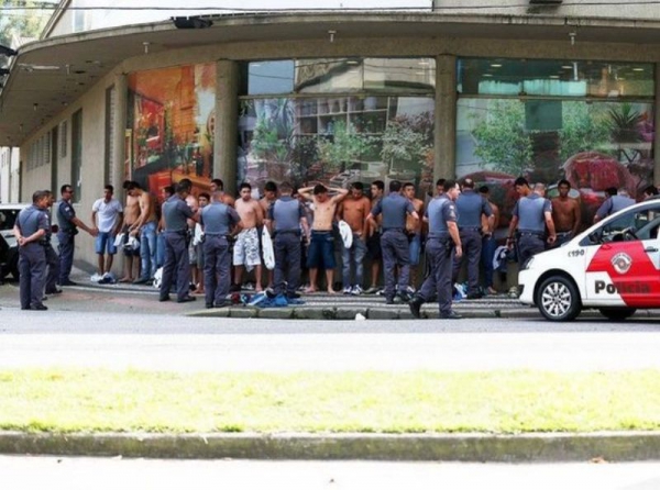 Άγριο ξύλο στο «ντέρμπι μίσους» του Σάο Πάολο