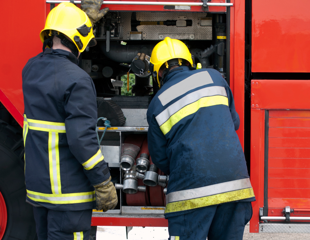 Σε εξέλιξη μεγάλη φωτιά στην Κυνουρία