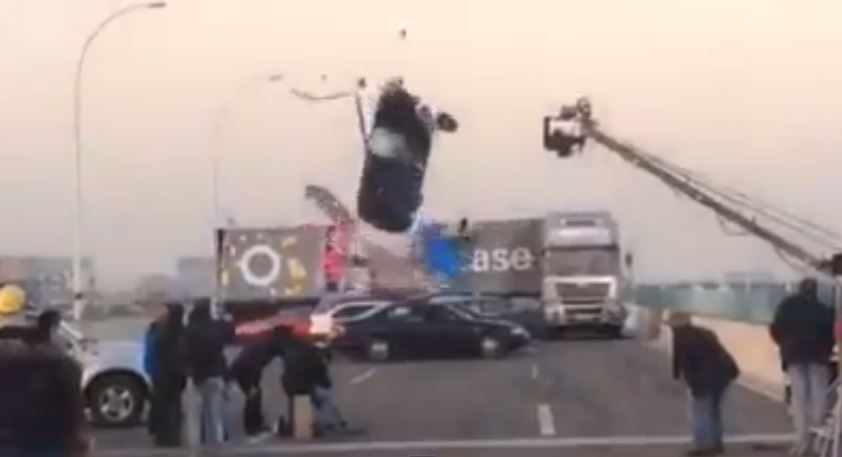 ΒΙΝΤΕΟ-Ατύχημα σε γυρίσματα ταινίας