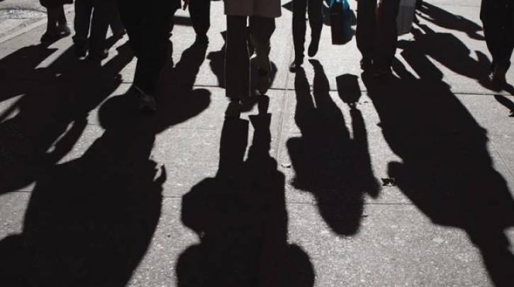 Έκθεση-σοκ του ΙΝΕ-ΓΣΕΕ: Σε επίπεδα 1980 οι μισθοί