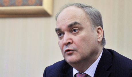 Αντόνοφ: Η Μόσχα θέλει να οργανώσει μια ανθρωπιστική γέφυρα