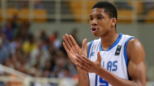 Στο νοσοκομείο ο Αντετοκούνμπο