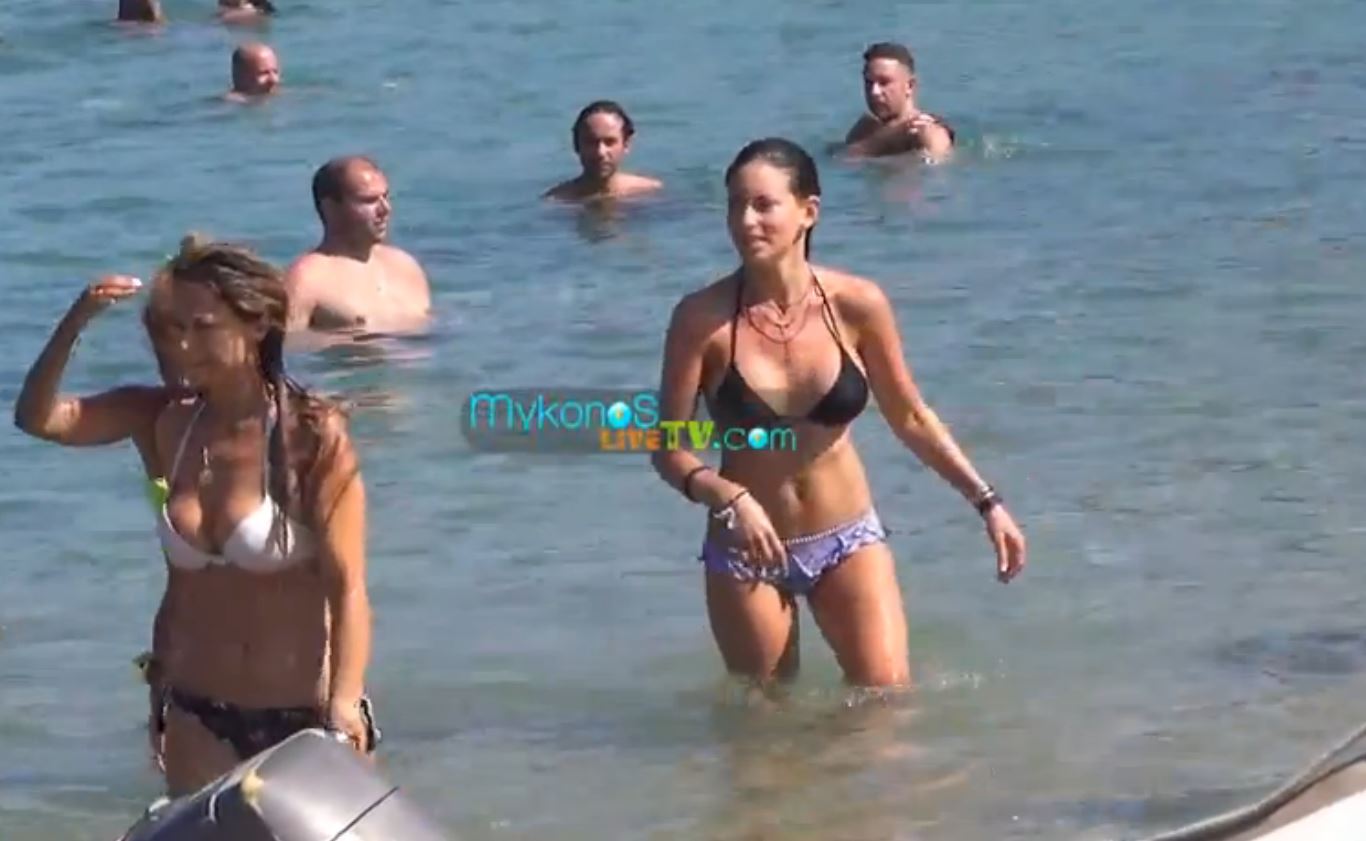 ΒΙΝΤΕΟ-Η Οικονομάκου στην παραλία