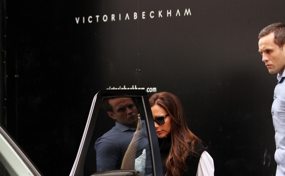 Βικτόρια Μπέκαμ-Στο νέο της κατάστημα στο Λονδίνο