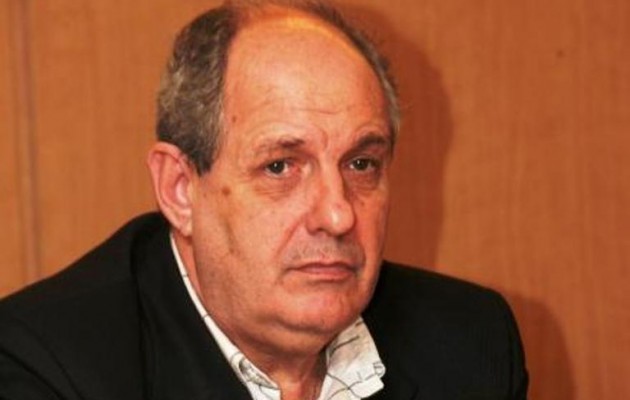 Για “περιοδεύοντα κυβερνητικό θίασο” κάνει λόγο ο Κουίκ