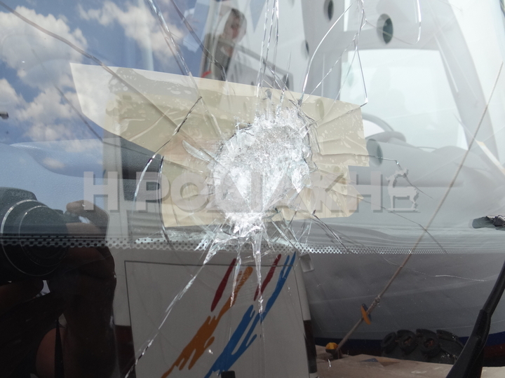 ΒΙΝΤΕΟ-Πέταξαν πέτρες σε τουριστικό λεωφορείο στη Ρόδο