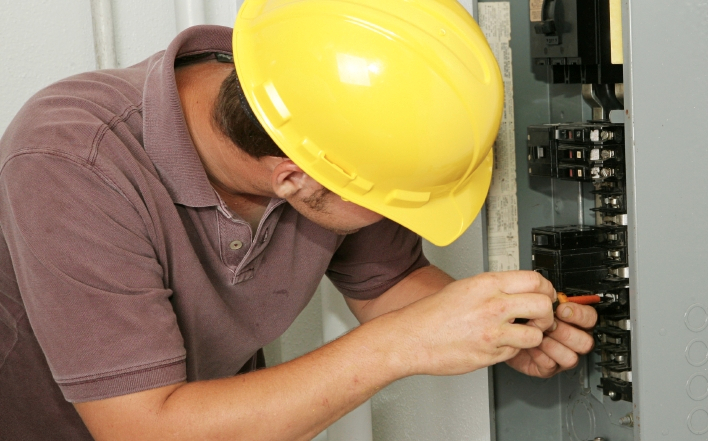 Η απάντηση της ΔΕΗ για τον θάνατο της τετραπληγικής