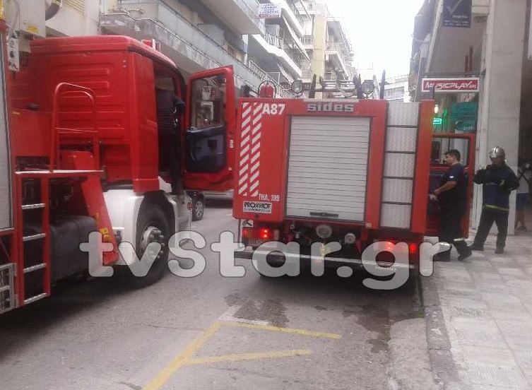 ΒΙΝΤΕΟ-Συναγερμός στην πυροσβεστική από ξεχασμένο κερί