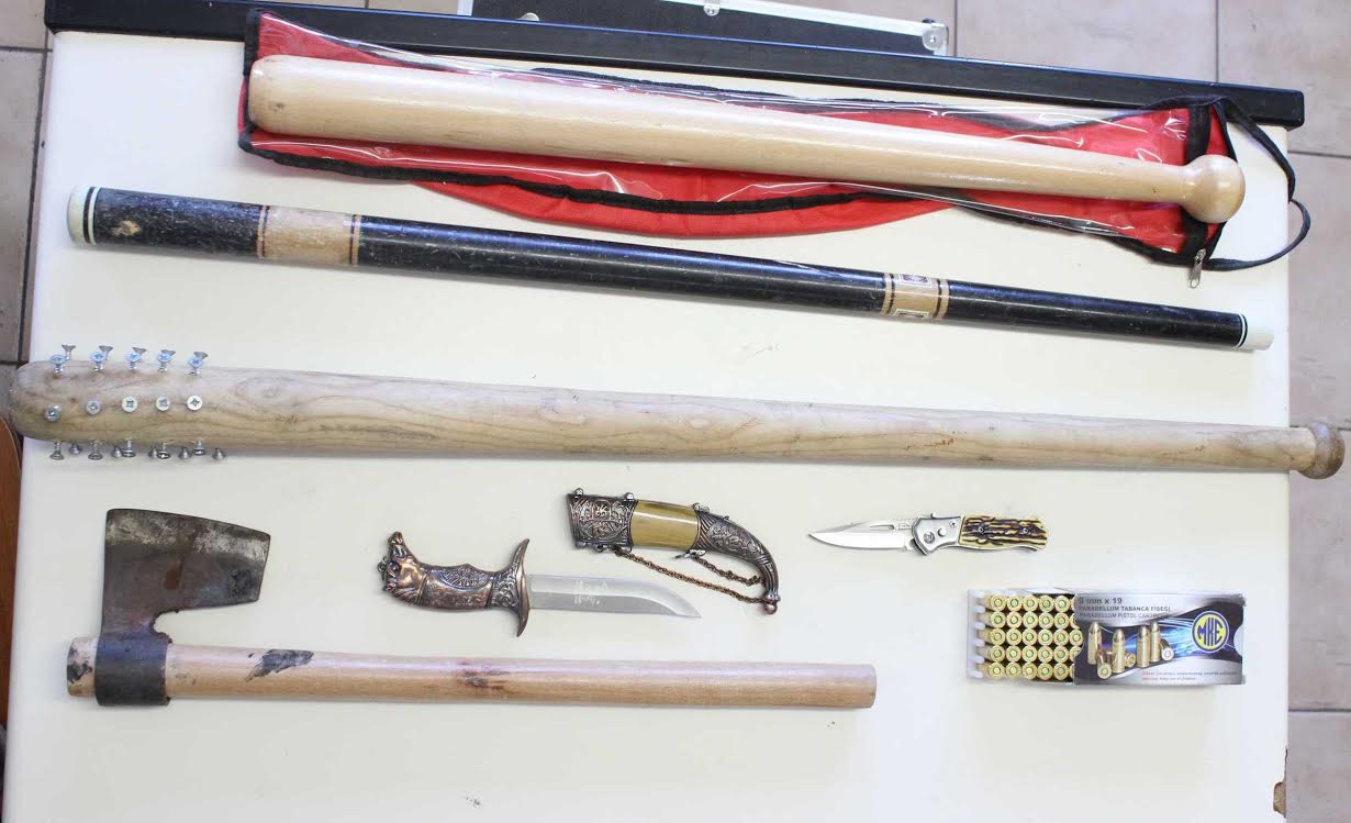 Συνελήφθησαν Τούρκοι στον Έβρο με όπλα