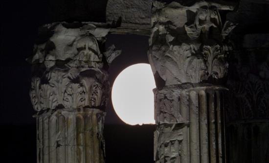 Απόψε η μεγαλύτερη πανσέληνος