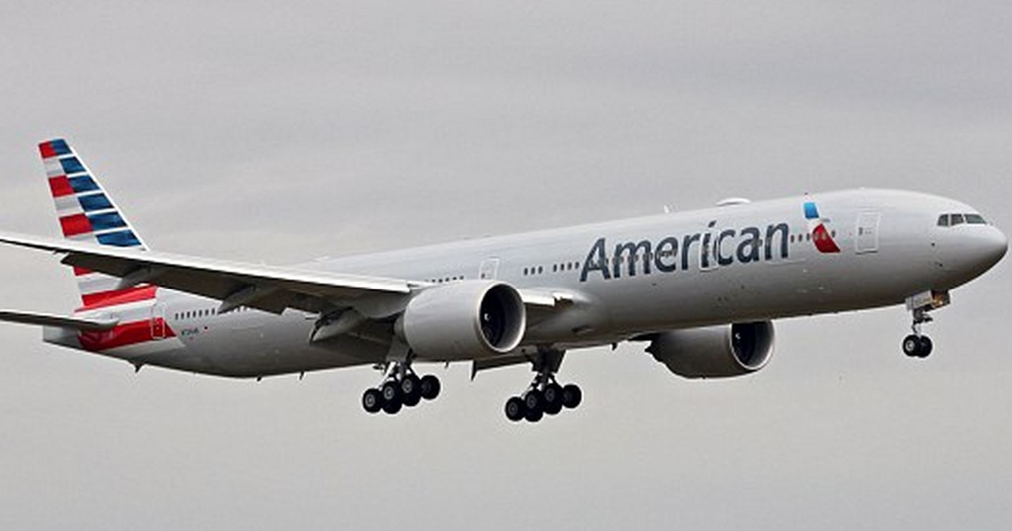 Τον κατέβασαν από το αεροπλάνο γιατί μύριζε άσχημα