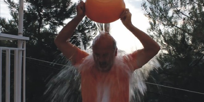 ΒΙΝΤΕΟ-Αντιπεριφερειάρχης μπουγελώθηκε