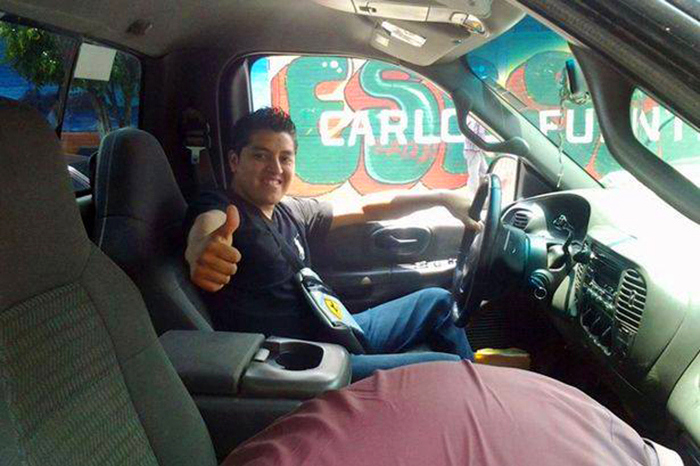 Πήγε να βγάλει selfie με όπλο και σκοτώθηκε