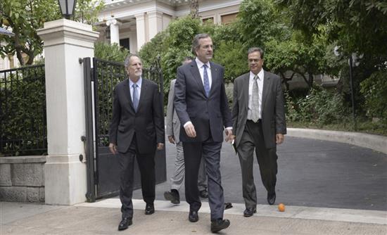 Μαξίμου σε Χαρδούβελη: Βρες λύση με τον ΕΝΦΙΑ