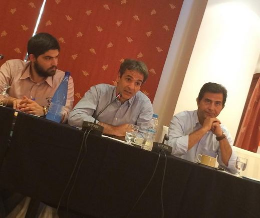 Τις απόψεις των νέων για την Συνταγματική Αναθεώρηση ζήτησε ο Μητσοτάκης