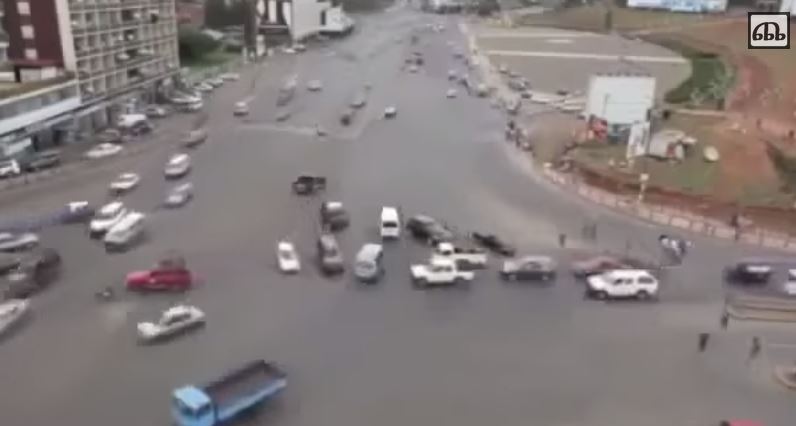 ΒΙΝΤΕΟ-Διασταύρωση χωρίς φανάρια στην Αιθιοπία