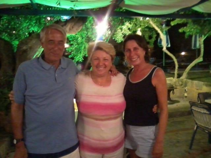 ΦΩΤΟ-Στη Ρόδο για διακοπές ο δήμαρχος του Μιλάνου