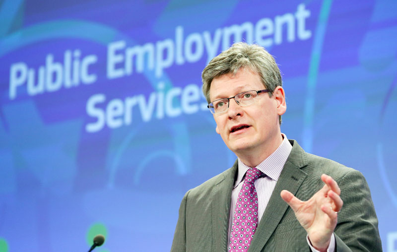 Die Welt: Απαραίτητη η αύξηση των μισθών στη Γερμανία