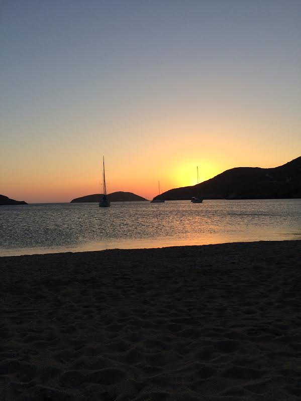 ΦΩΤΟ-Κύθνος:Ένα διαμάντι κοντά στην Αθήνα