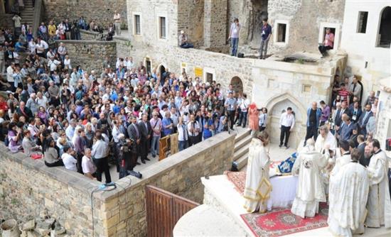 LIVE: Η Πατριαρχική Θεία Λειτουργία στην Τραπεζούντα