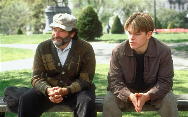 ΦΩΤΟ-Μνημείο το παγκάκι του “Ξεχωριστού Ρόμπιν Ουίλιαμς”