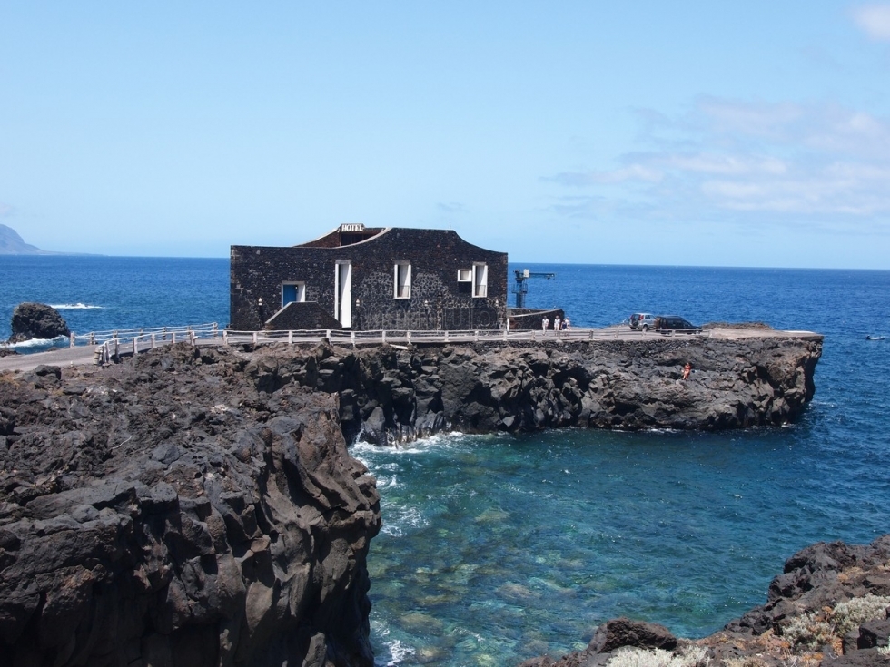 perierga.gr - Το μικρότερο και πιο απομονωμένο ξενοδοχείο στον κόσμο! perierga.gr - Το μικρότερο και πιο απομονωμένο ξενοδοχείο στον κόσμο!